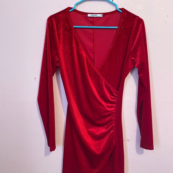 Red - Picture 1 of 3